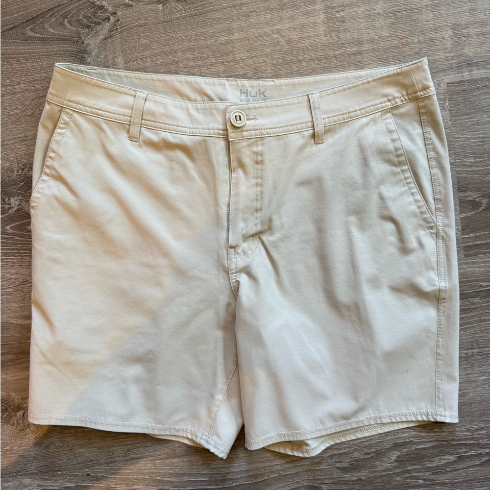 HUK Men's light cream colored Shorts - size 36. Excellent used condition!